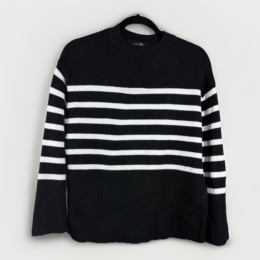 Zesica Womens Black‎ Striped Sweater Sz Small Round Neck Long Sleeve Comfortable